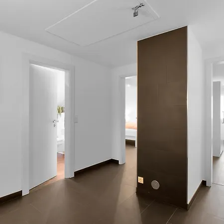 Sellingblick Am Skihang 4*