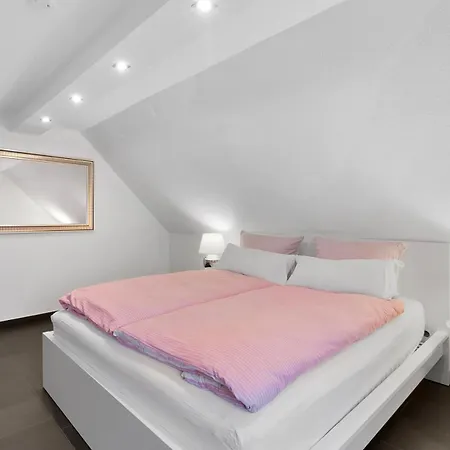 Sellingblick Am Skihang 4*