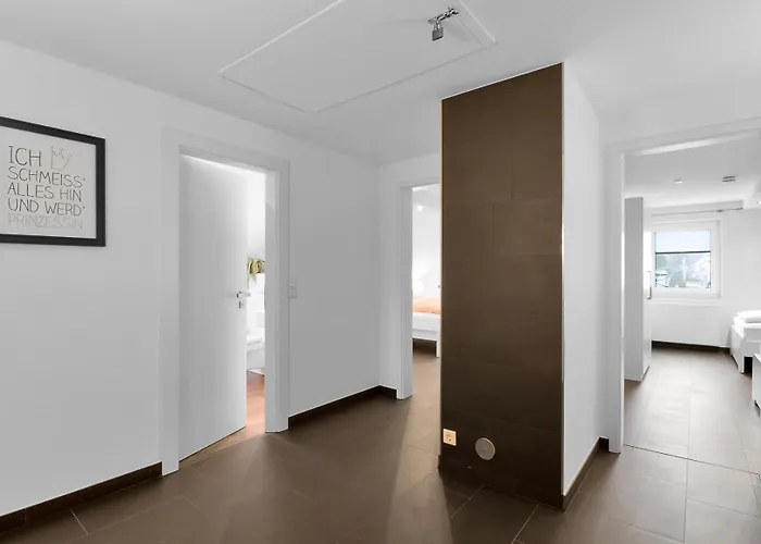 Sellingblick Am Skihang 4*